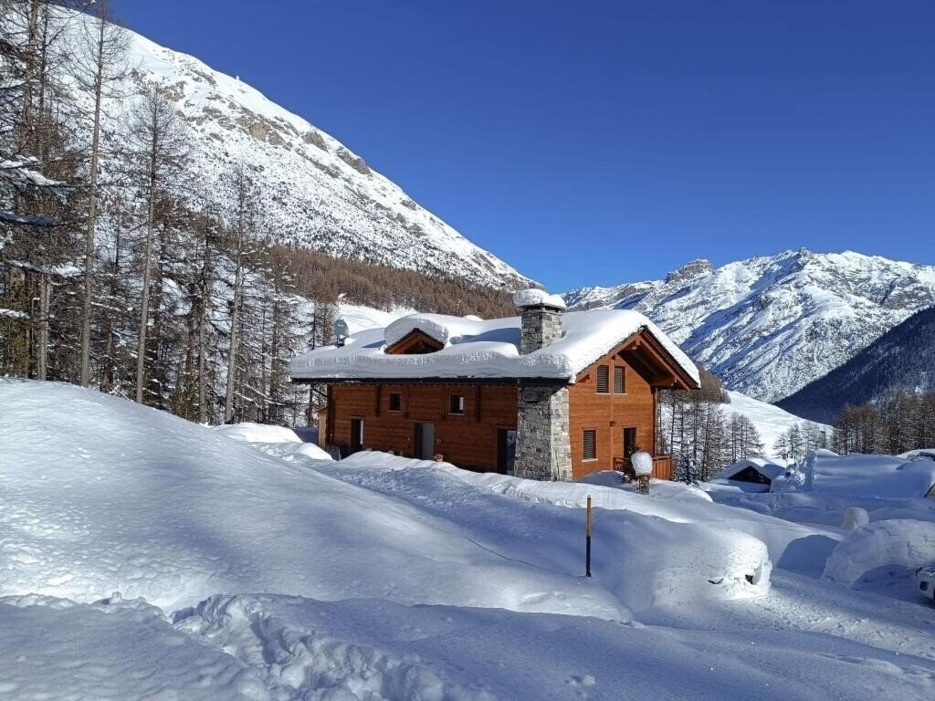Hotel Chaleix 4*