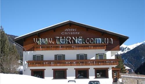 Zdjęcie Christine 2*