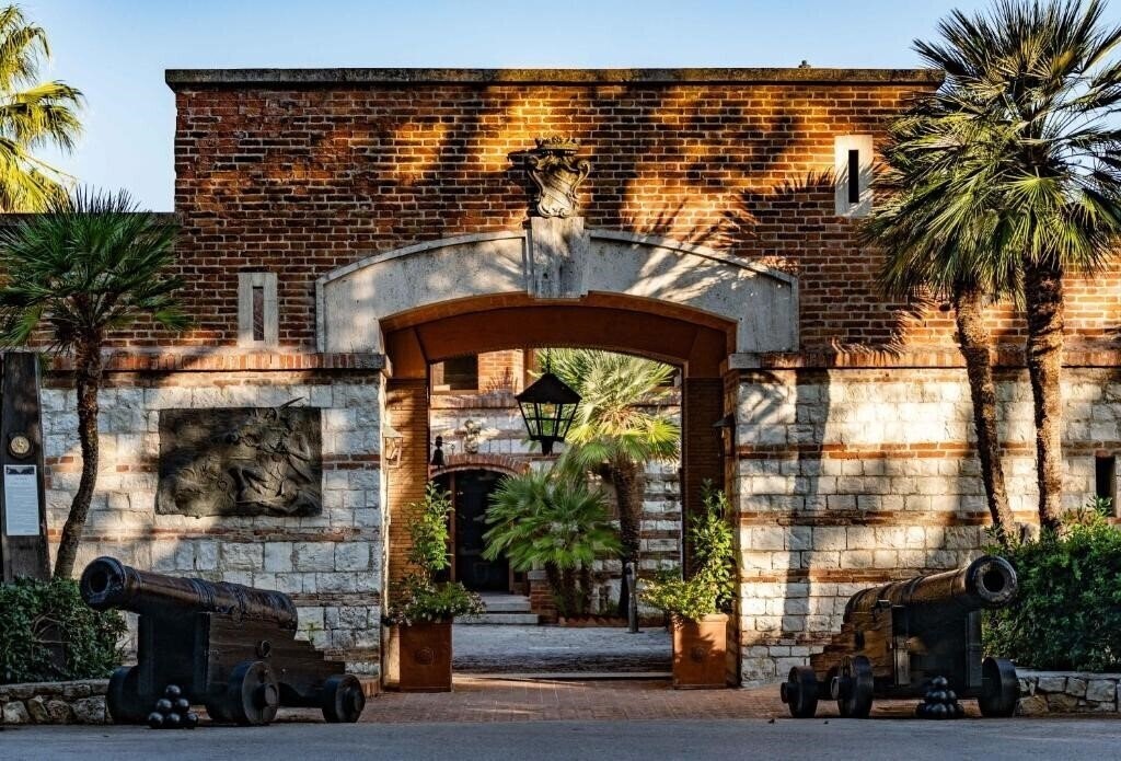 Hotel Fortino Napoleonico Hotel Portonovo 4*