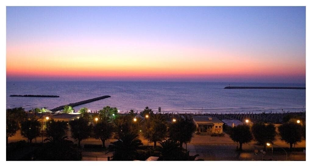 Hotel Il Timone Hotel (Porto San Giorgio) 4*