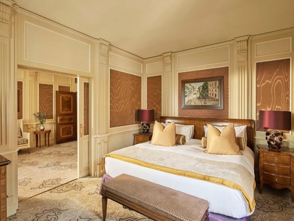Готель Principe Di Savoia 5*