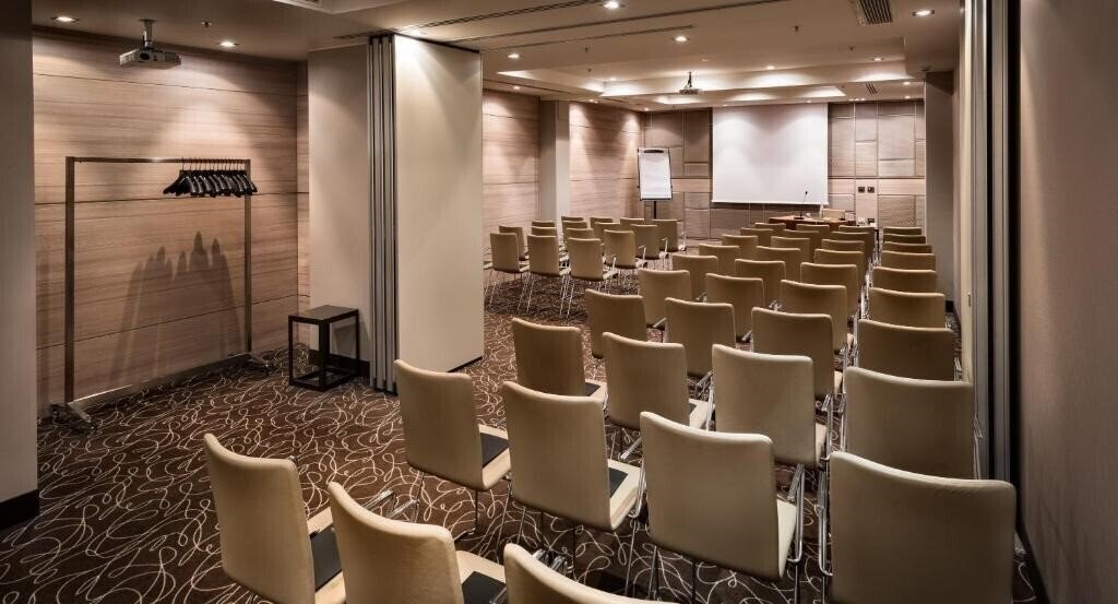 Zdjęcie Uptown Palace 4*