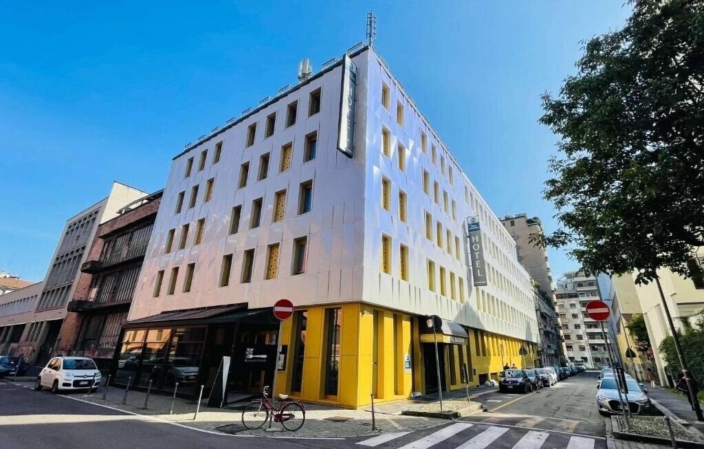 Готель Madison 4*