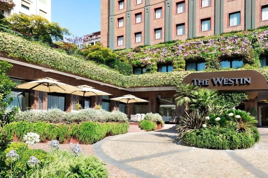 Готель Hotel Westin Palace 5*