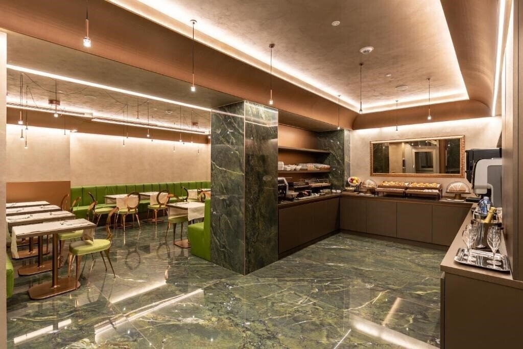 Отель Ariston Hotel 3*