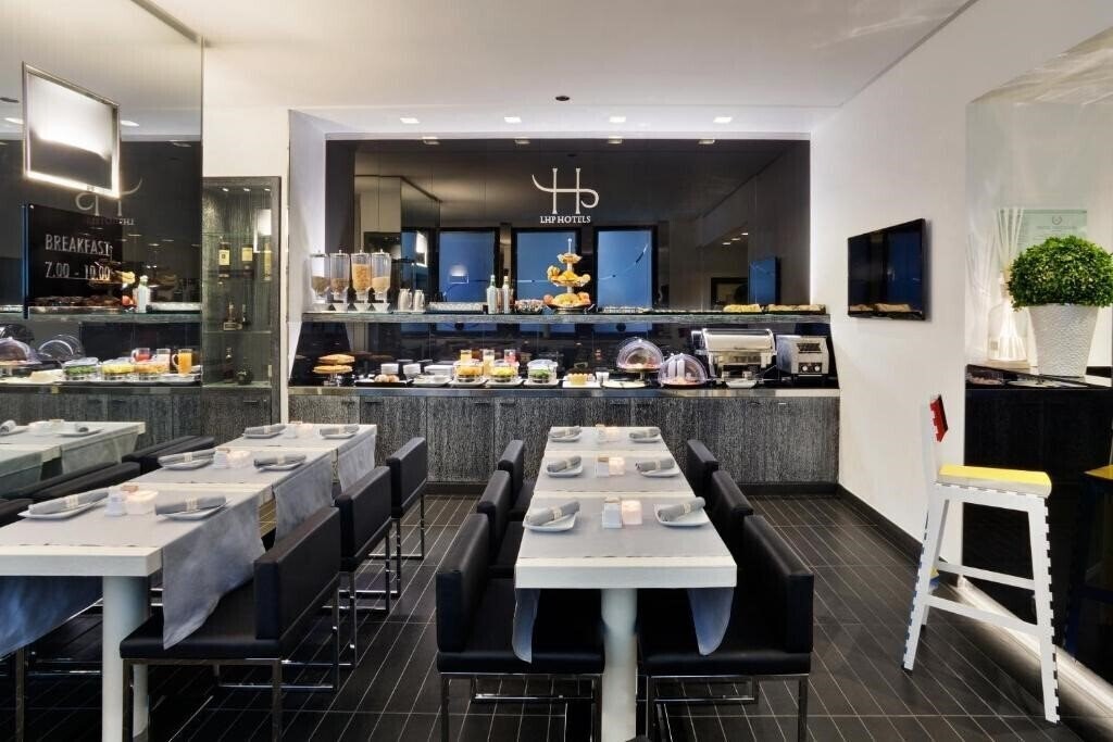 Фотография Napoleon Hotel 4*