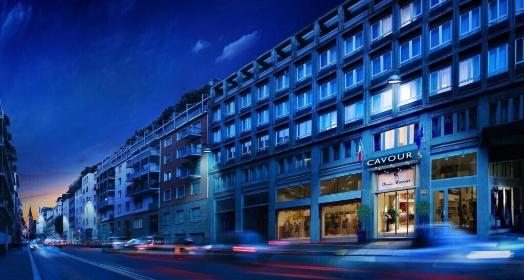 Отель Cavour 4*