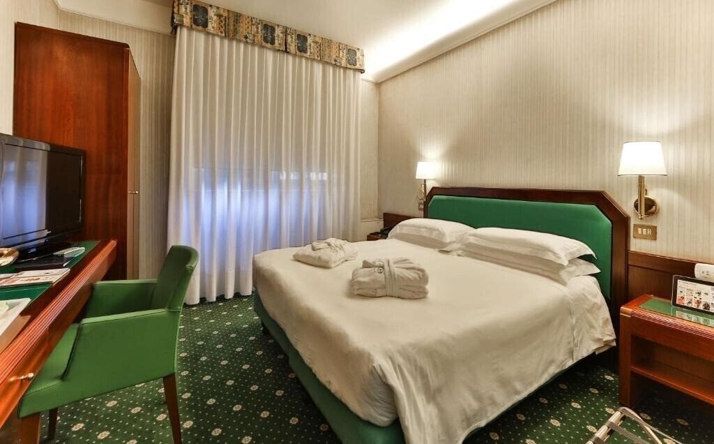 Zdjęcie Astoria 4*