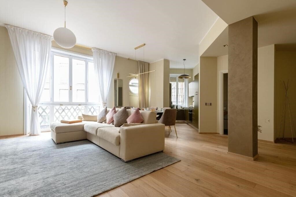 Zdjęcie Heart Milan Apartments San Sepolcro Duomo 5*