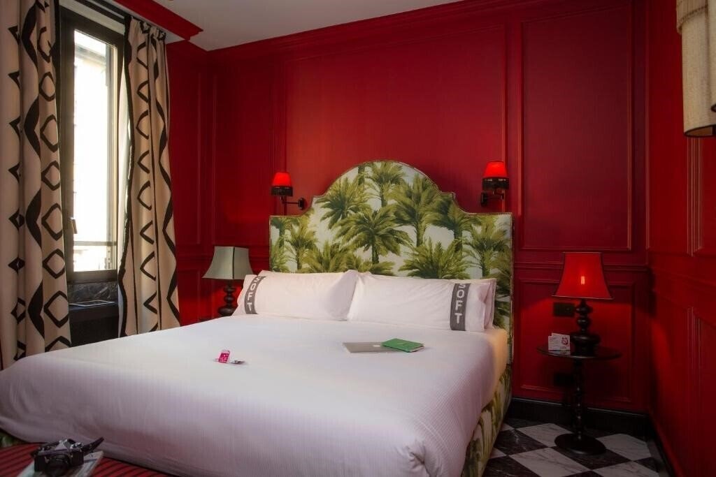 Hotel Casual Eclettico Milano 3*