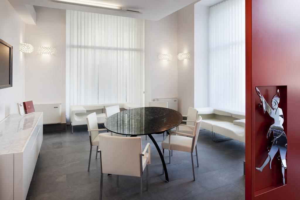 Zdjęcie Una Hotel Napoli 4*