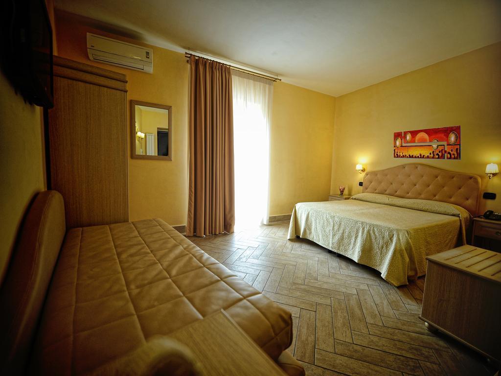 Zdjęcie Barbato Hotel 4*