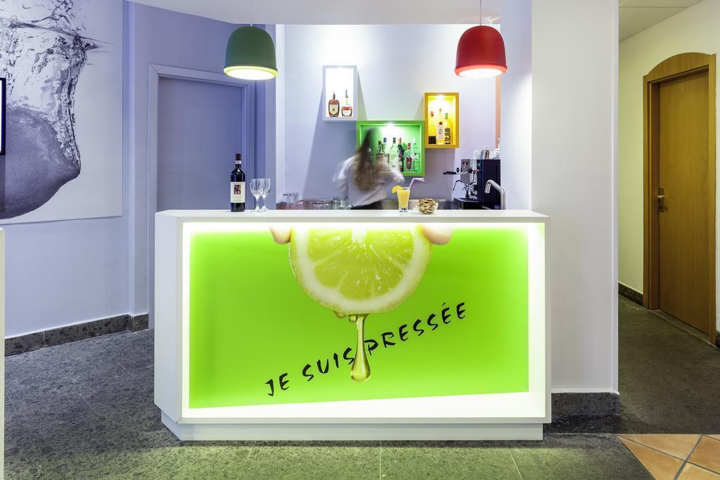 Zdjęcie Hotel Ibis Styles Napoli Garibaldi 3*