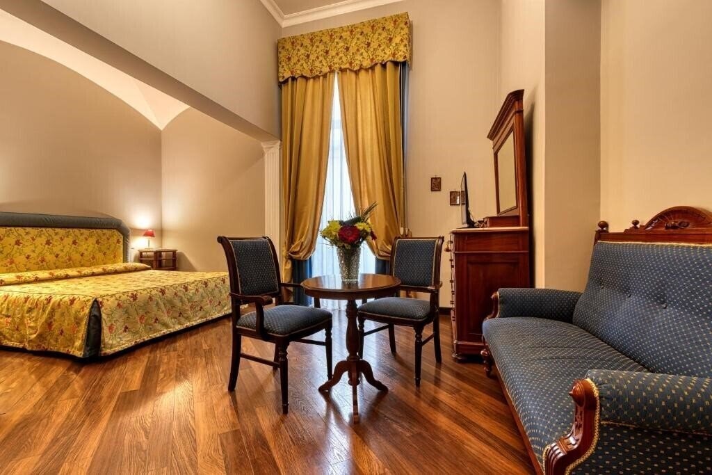 Отель Decumani Hotel De Charme 4*