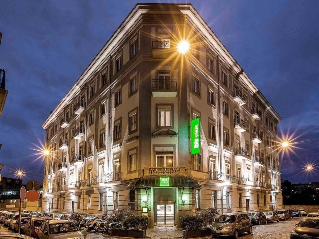 Готель Mercure Napoli Garibaldi 3*