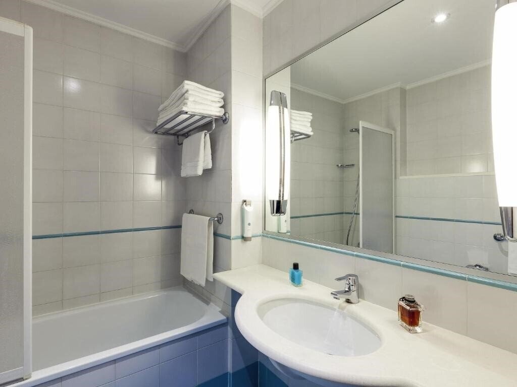 Фотографія Mercure Napoli Garibaldi 3*