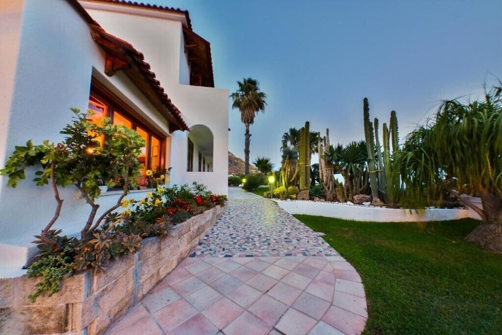 Отель Villa Miralisa 3*