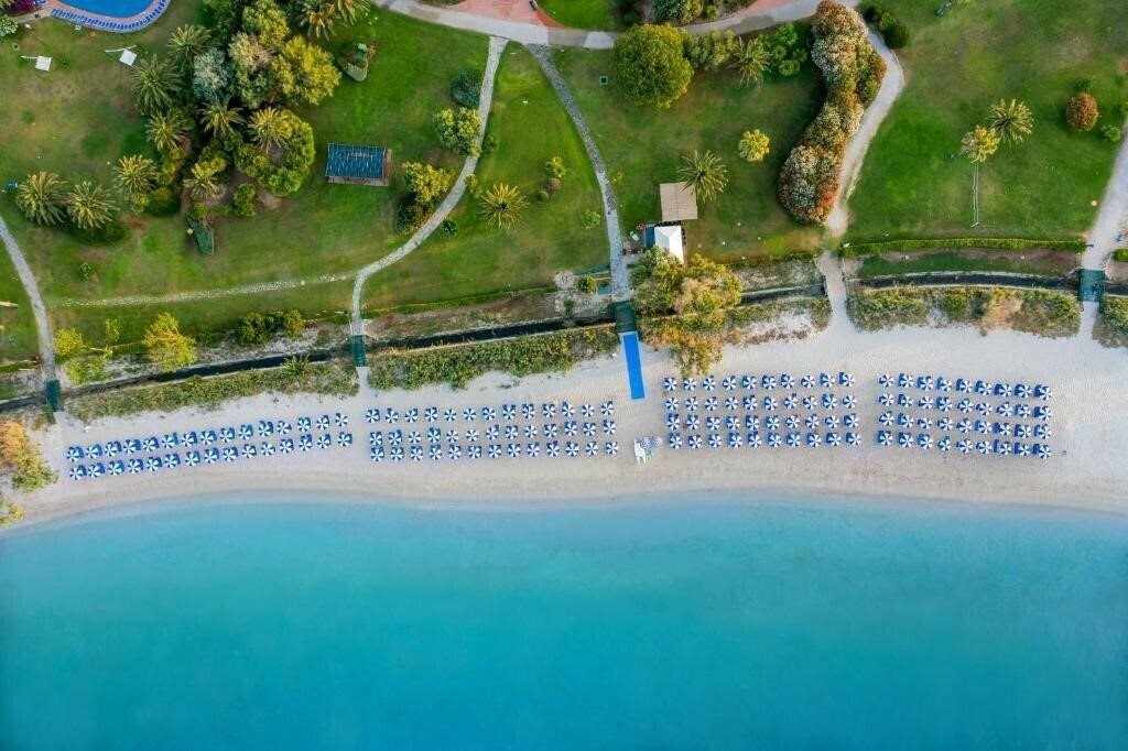 Изображение Baia Di Conte 4*