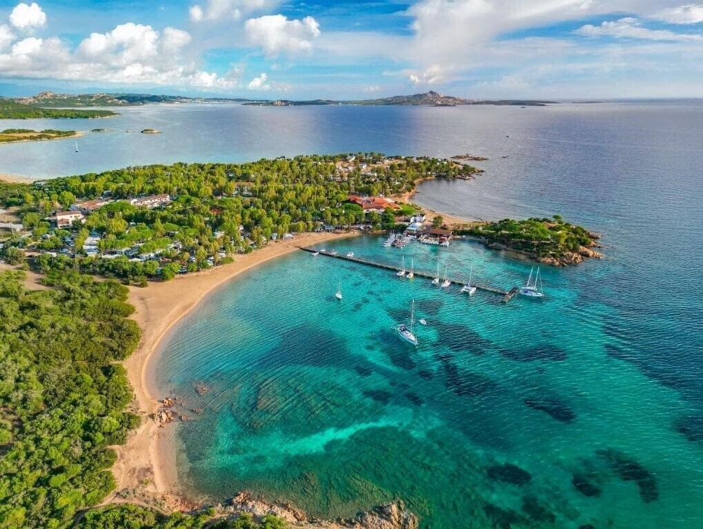 Hotel Centro Vacanze Isuledda 4*
