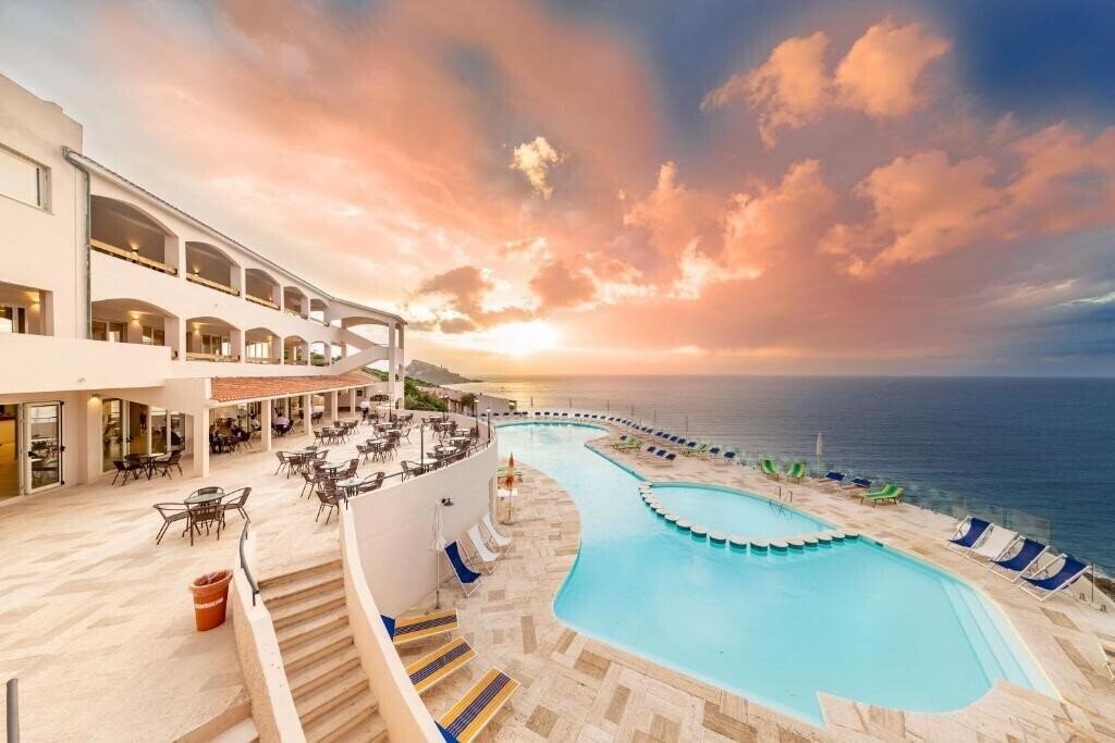Hotel Castelsardo Resort 4*