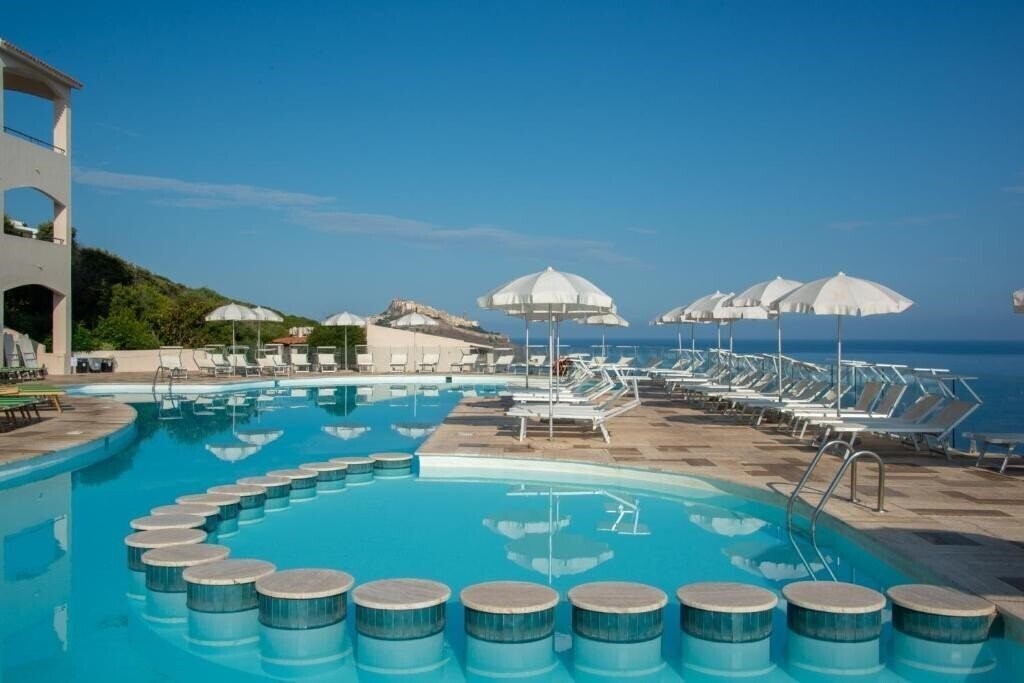 Zdjęcie Castelsardo Resort 4*