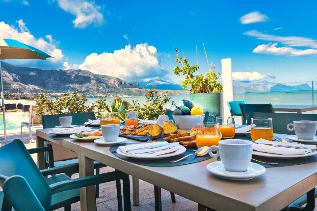 Фотография La Battigia 4*