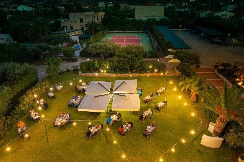 Obraz Baia Del Capitano 4*