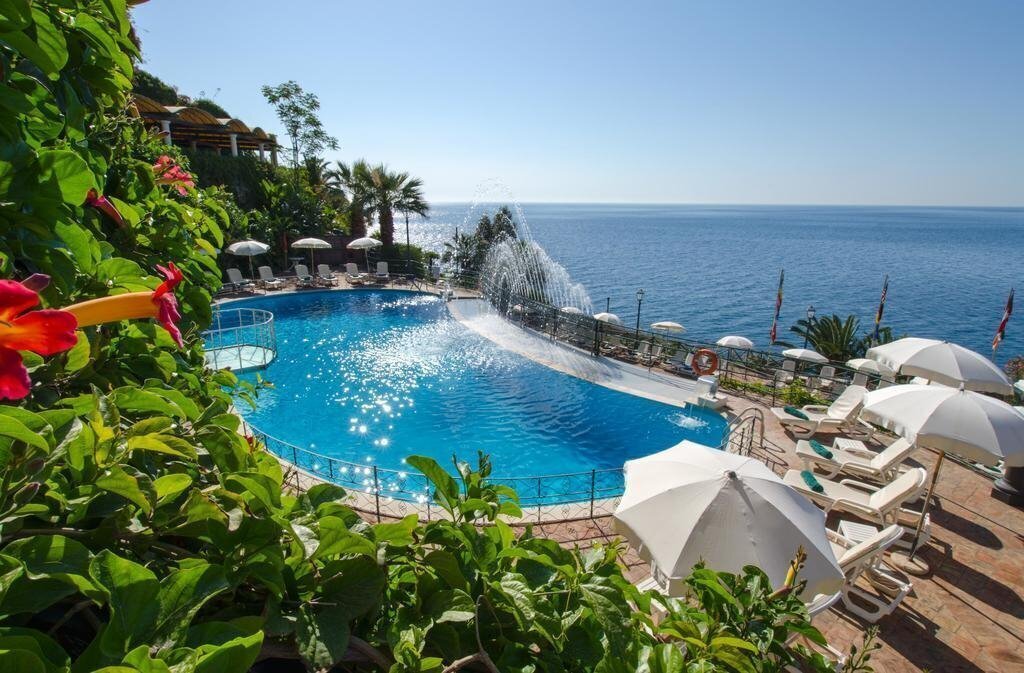 Hotel Baia Taoramina 4*