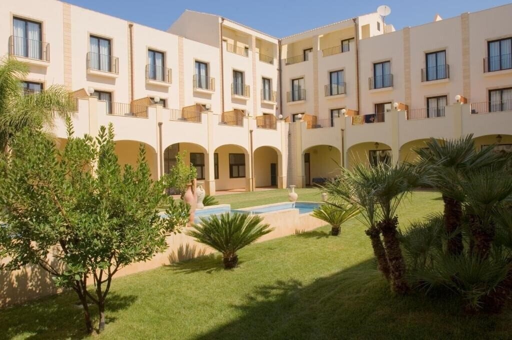 Изображение Mahara 4*