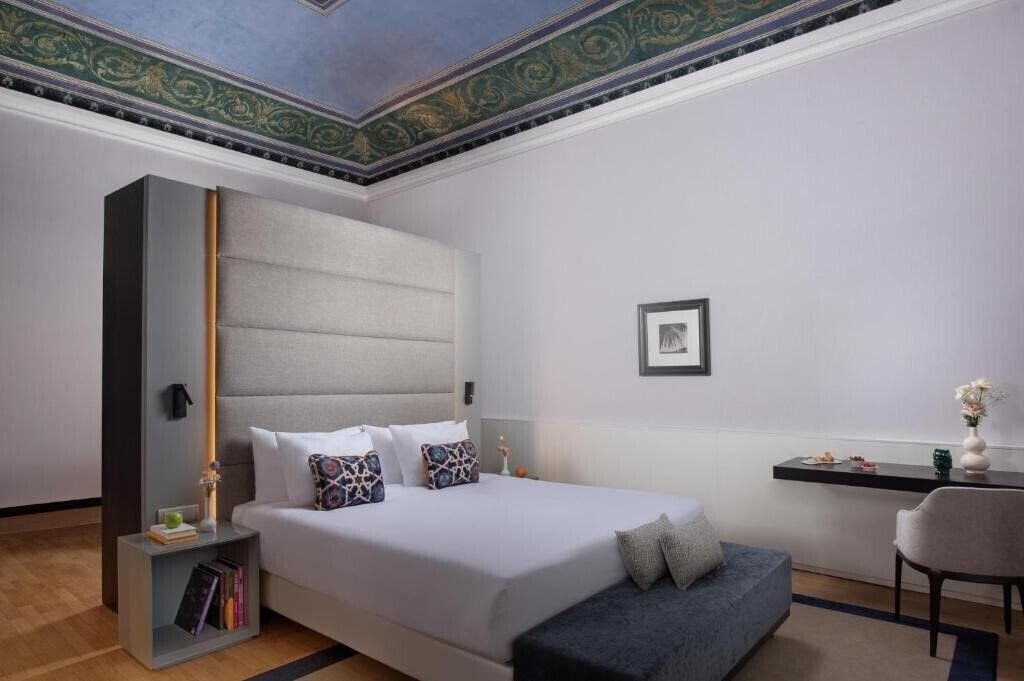 Hotel Nh Collection Palazzo Sitano 4*