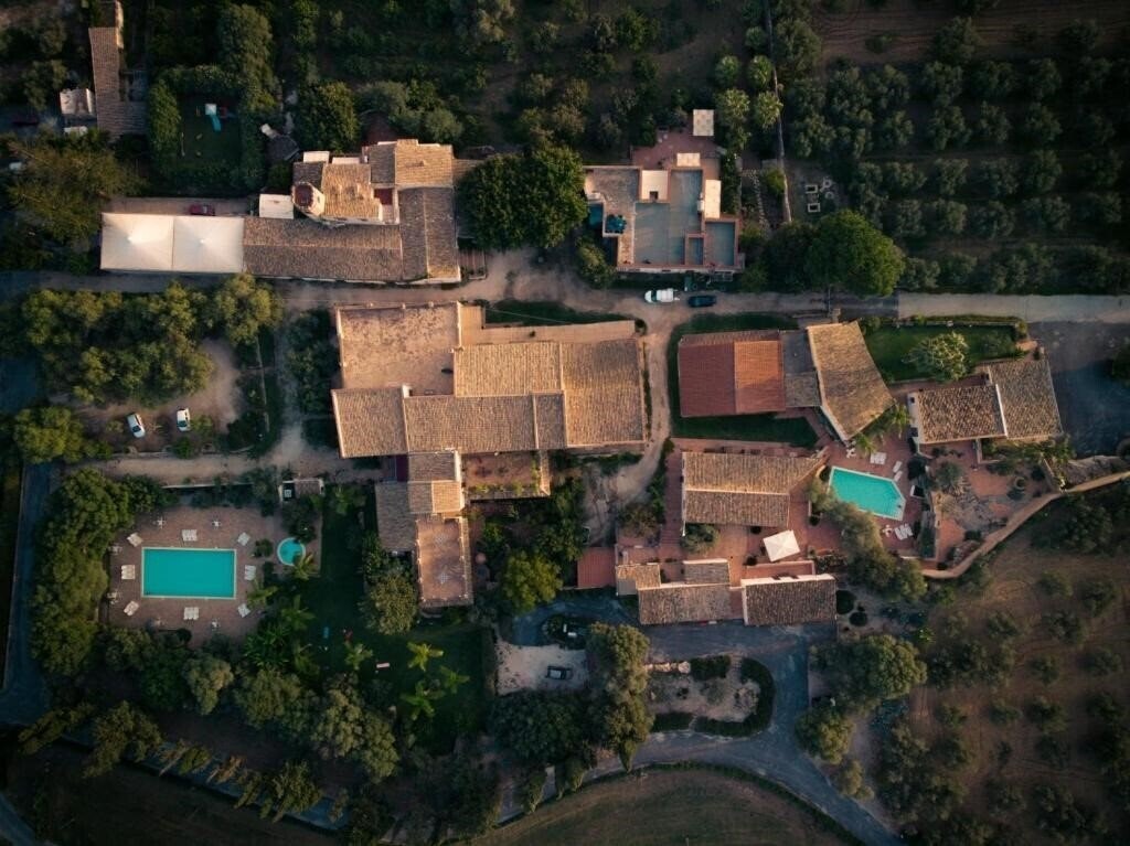 Hotel Case di Latomie 4*