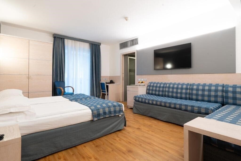 Zdjęcia Caravel Bike Hotel 4*