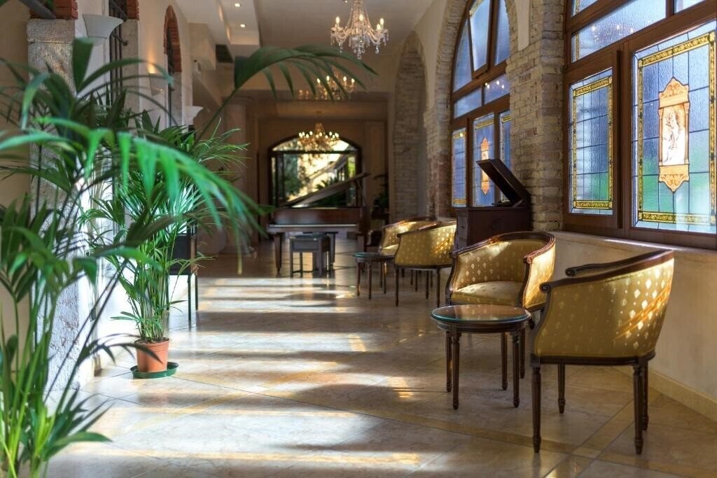 Готель Antico Monastero 4*