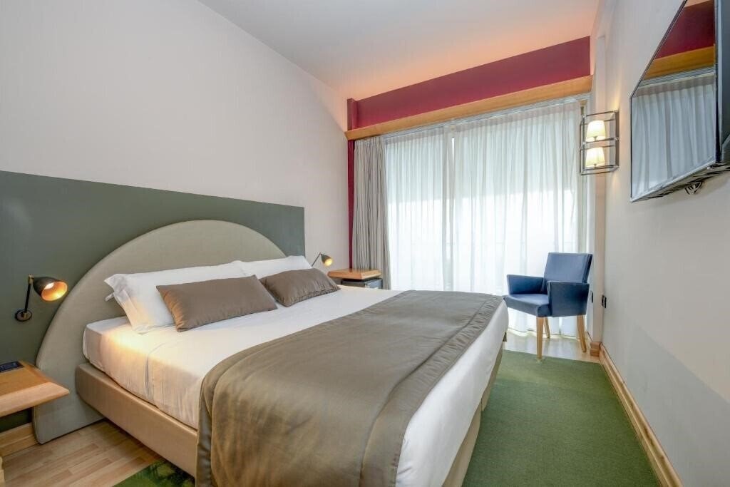 Zdjęcie City 3*