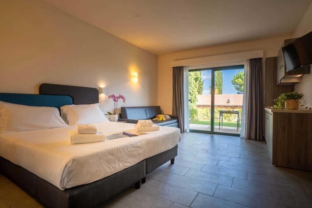 Zdjęcie Club del Sole Desenzano Boutique Resort 4*