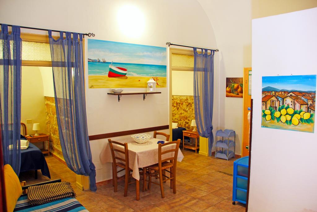 Отель Case Vacanza Terrasini 2000 Apartment апартаменты