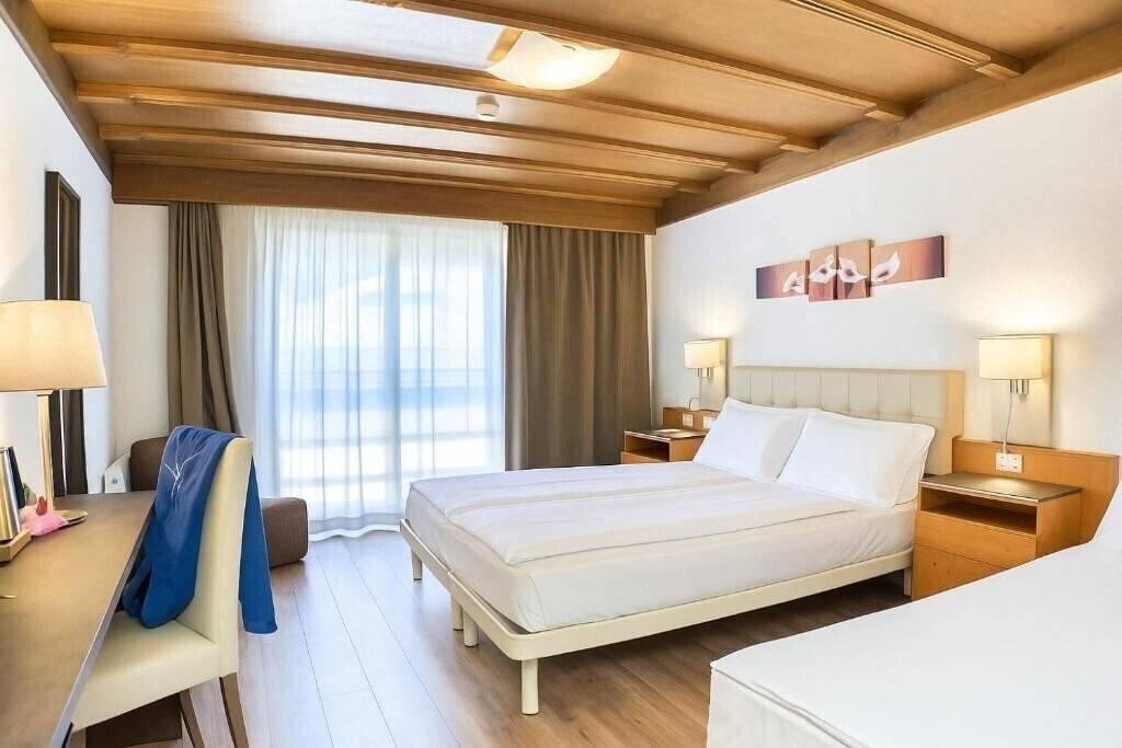Zdjęcia Hotel Trento 3*