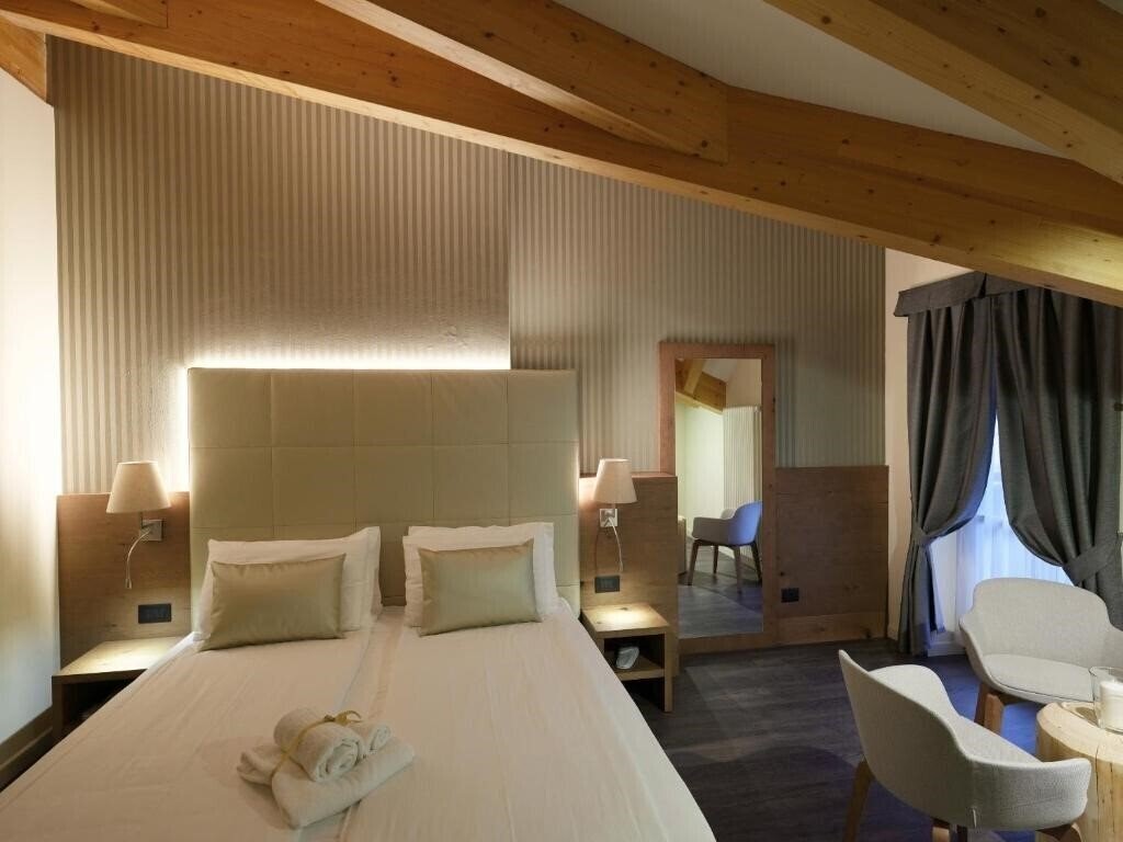 Фото Hotel Villa Margherita (Pera Di Fassa) 3*