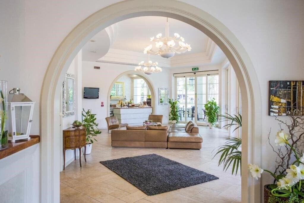 Картинка Belvedere (Milano Marittima) 4*