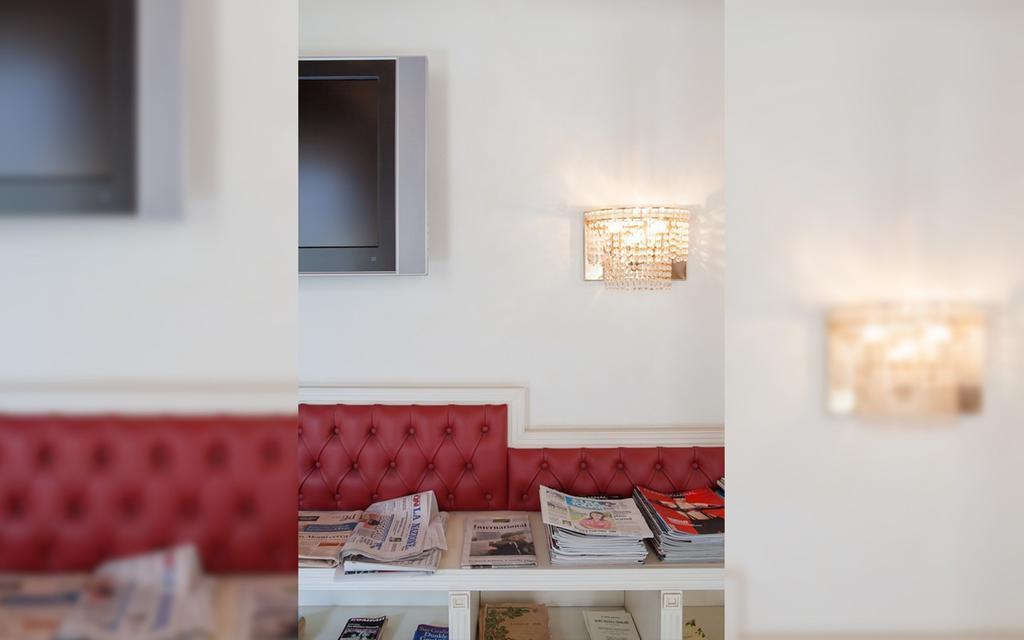 Готель Embassy 4*