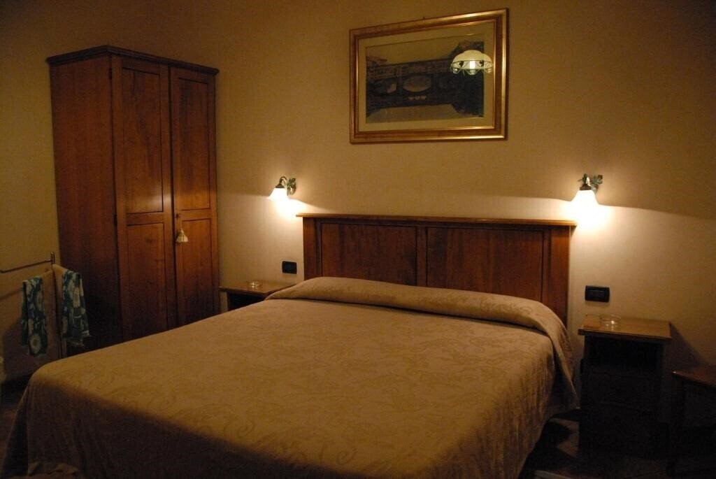 Zdjęcie Margaret 2*