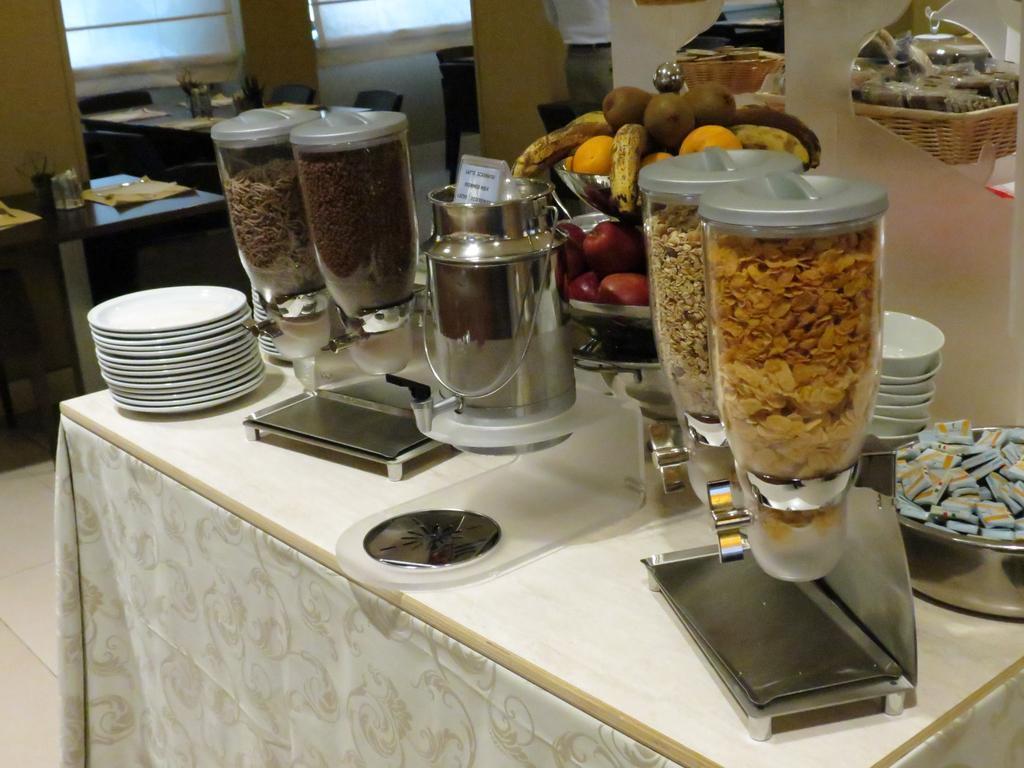 Картинка Hotel Saint John (ex. Eurostars Saint John, Prime Hotel) 4*