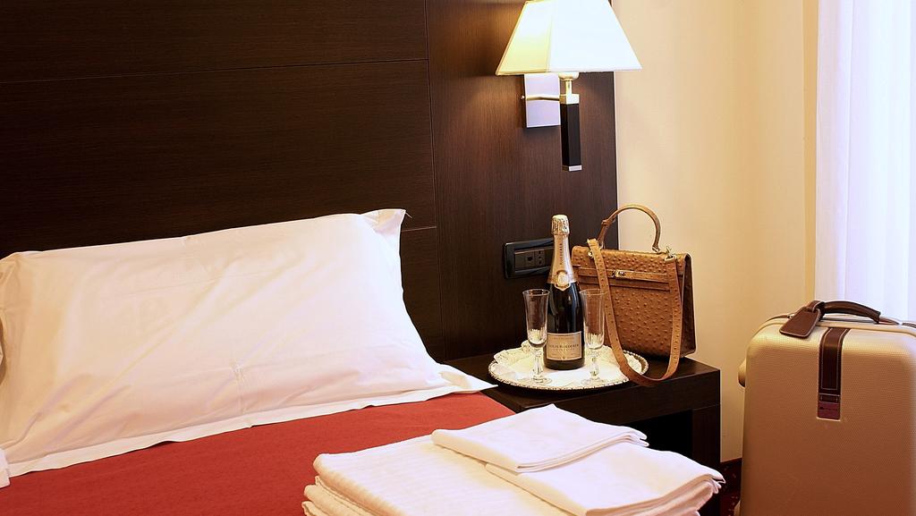 Изображение Versailles 2*