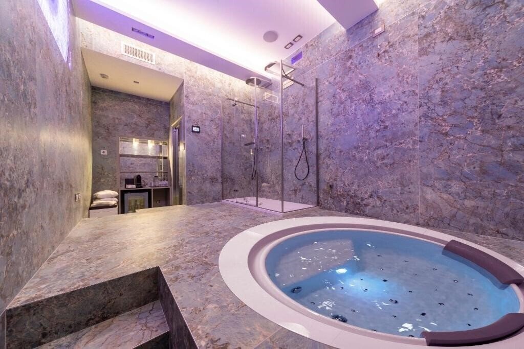 Отель San Carlo Suite 4*