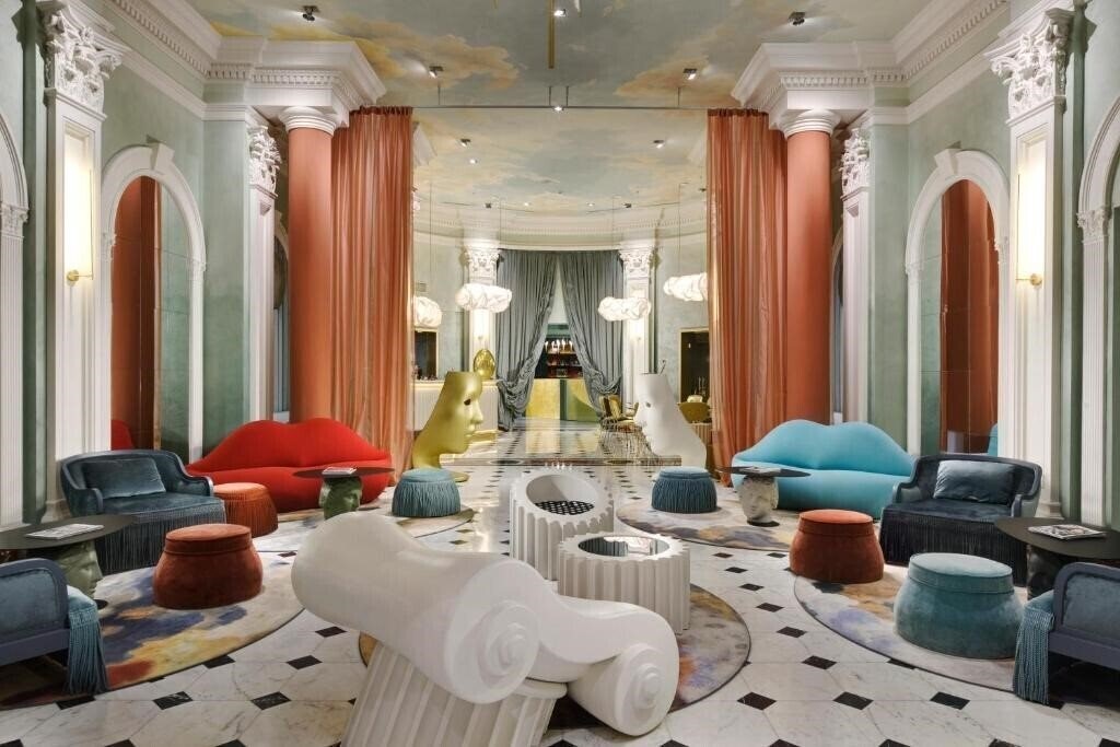 Готель Leon's Place 4*
