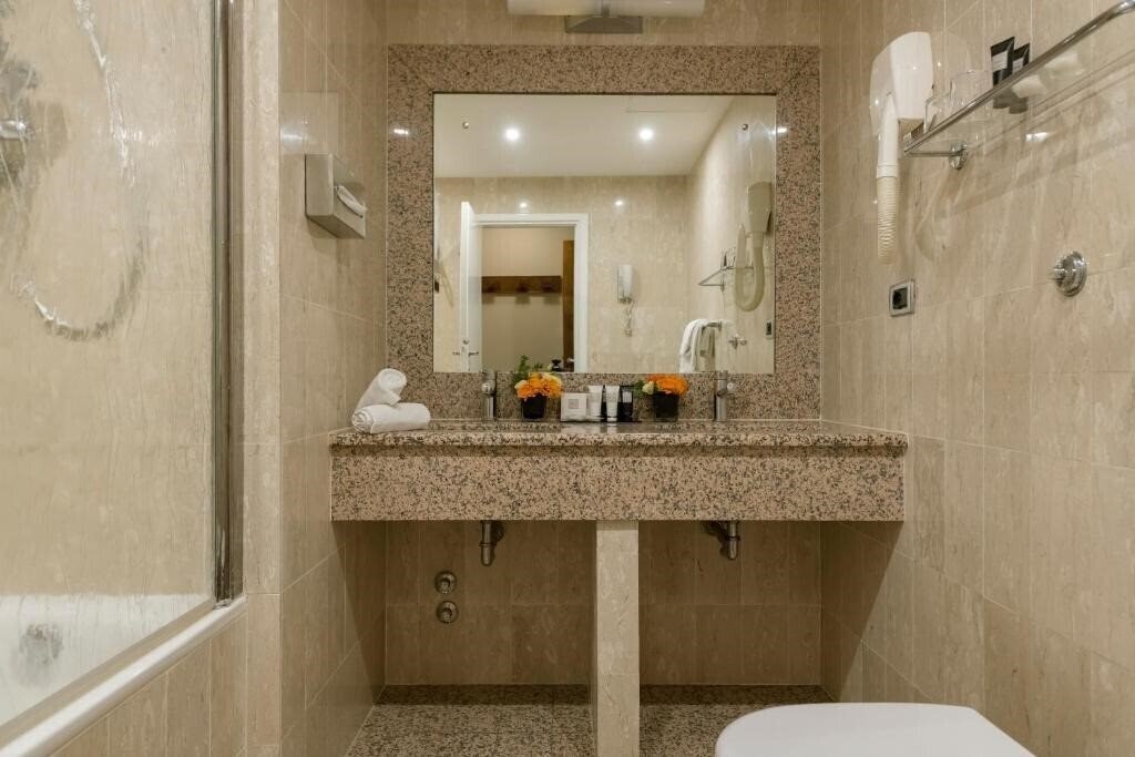 Zdjęcie Bettoja Mediterraneo 4*