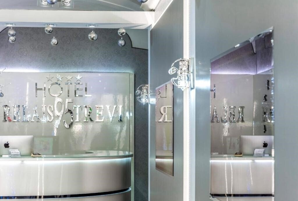 Фото Relais Trevi 95 Boutique Hotel (Adults Only) 4*