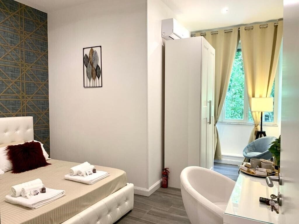 Готель 4VaticanRooms 4*