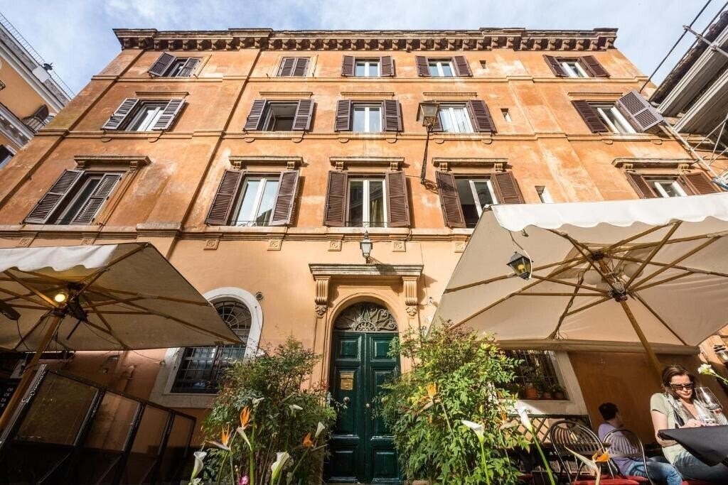 Hotel Casa De Fiori 3*