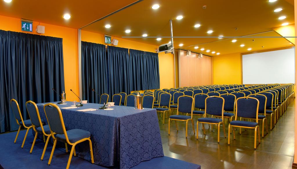 Фотографія Golden Tulip Bellambriana 4*